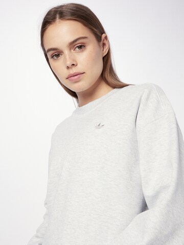ADIDAS ORIGINALSSweater majica 'Essentials' - siva boja