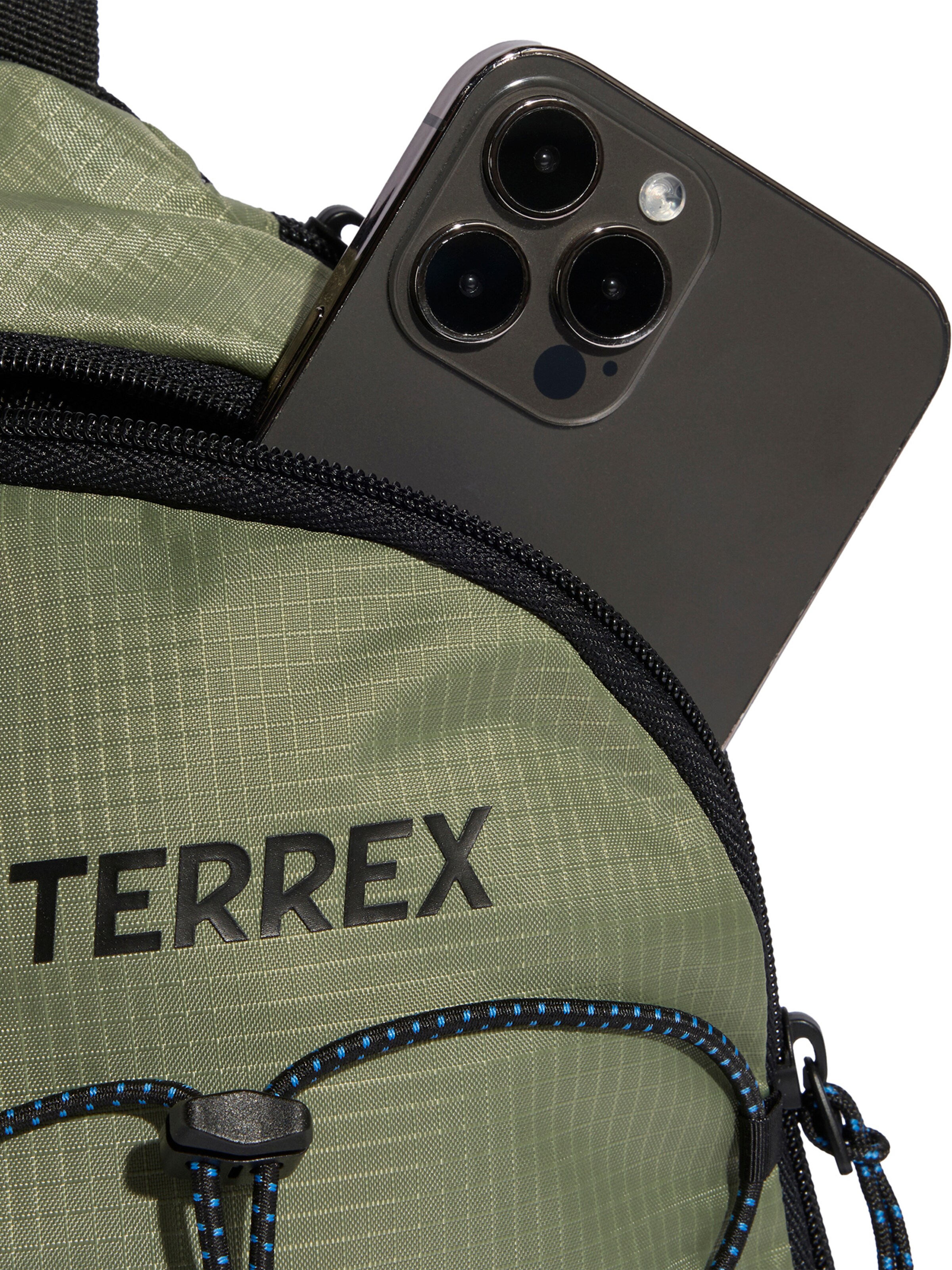 Geantă sport de la ADIDAS TERREX pe verde