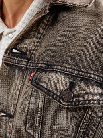 LEVI'S ® Преходно яке 'Relaxed Type III Trucker Jacket' в сиво