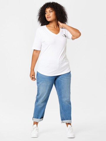 Calvin Klein Jeans Curve T-Shirt in Weiß