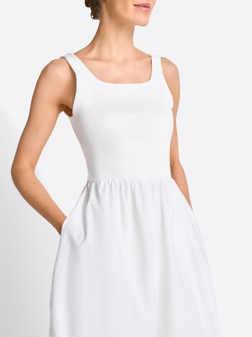 Rich & Royal - Vestido em branco