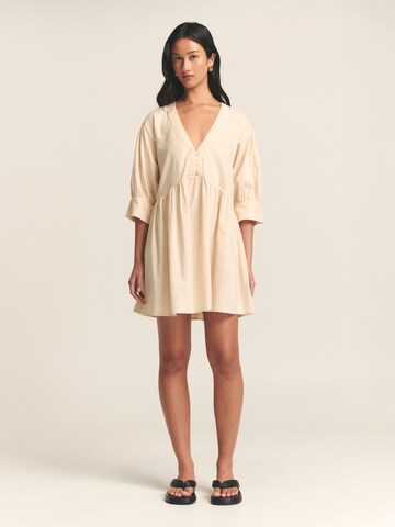 Rochie 'Leo' de la St MRLO pe bej