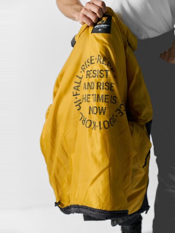 Veste d’hiver KOROSHI en noir