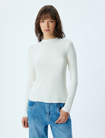 Koton Shirt in White: front