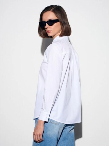 Dilvin Shirt in White