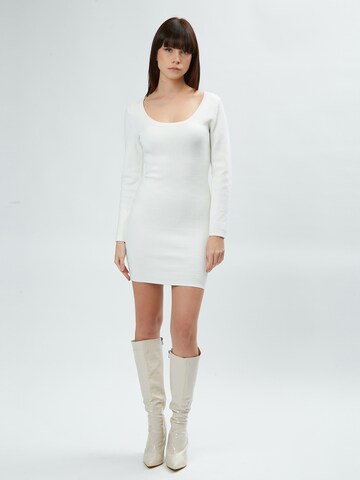 Abito di Influencer in bianco