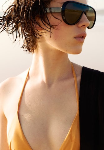 Pull&Bear Zonnebril in Zwart: voorkant