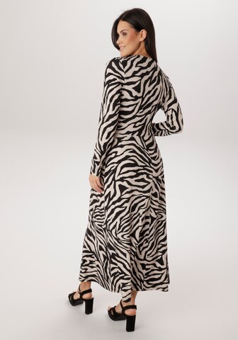 Aniston SELECTED Kleid in Schwarz