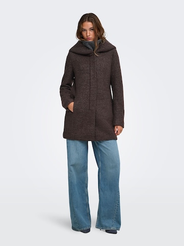 Cappotto invernale di ONLY in marrone
