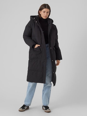 Manteau d’hiver 'Madelyn' VERO MODA en noir