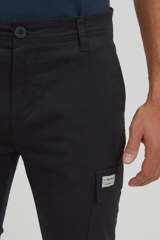11 Project Tapered Cargobroek 'LOUKA' in Zwart