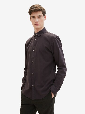 Coupe regular Chemise TOM TAILOR DENIM en noir : devant