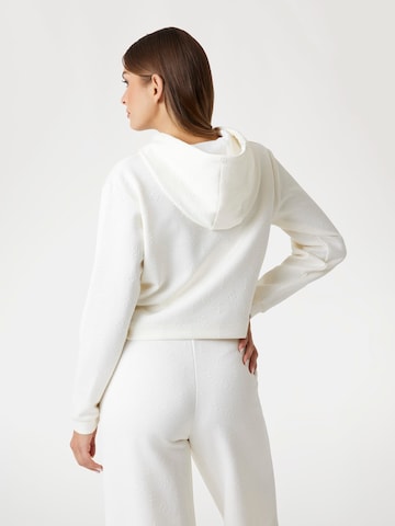 GUESS Sweatshirt in Weiß