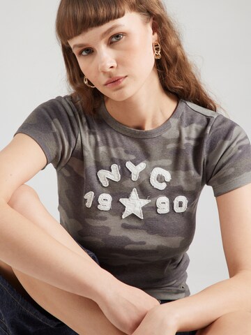 T-shirt 'NYC 1990' BDG Urban Outfitters en vert