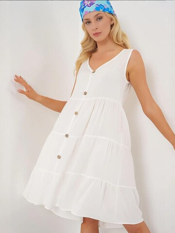 Bigdart Dress in White