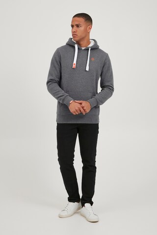 !Solid Sweatshirt 'BennHood Pile' in Grau