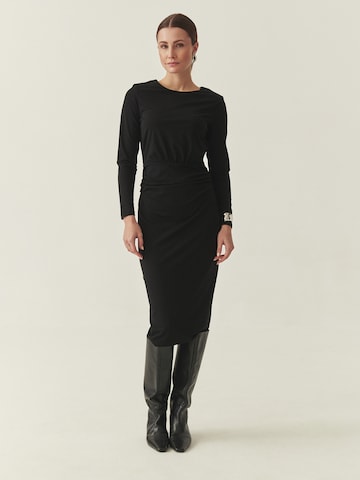 TATUUM Платье 'KOMA' в Черный