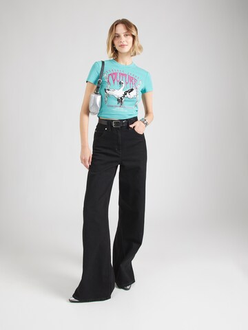 Tricou de la Versace Jeans Couture pe albastru