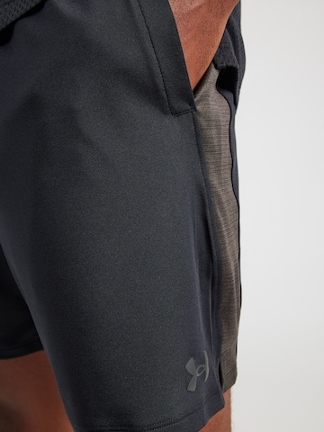 UNDER ARMOUR Обычный Спортивные штаны в Черный