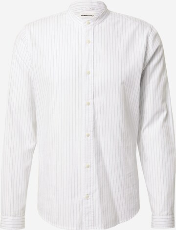 ARMEDANGELS Button Up Shirt in White: front