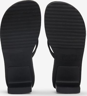 Flip-flops de la Tommy Jeans pe negru