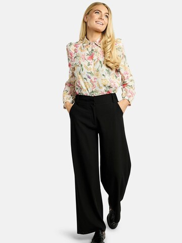 T-shirt ' FLORA ' Liberte Essentiel en blanc