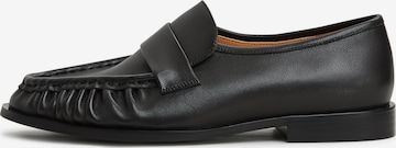 CESARE GASPARI Moccasins in Black: front