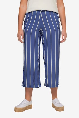 LAURASØN Regular Pants in Blue: front