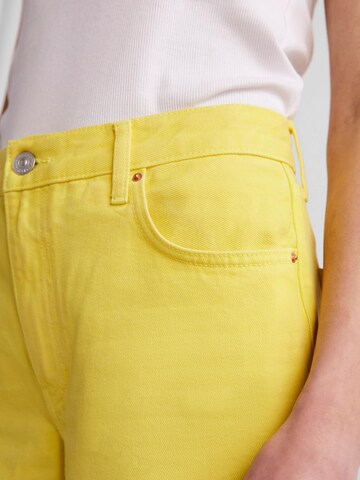 PIECES Loosefit Jeans 'Molly' in Gelb
