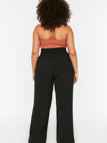 Wide Leg Pantalon à pince Trendyol Curve en noir