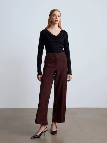 Dilvin Wide Leg Hose in Braun: Vorderseite