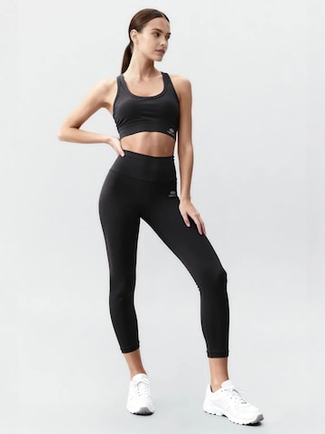 Tommy Life Sportovní souprava – černá