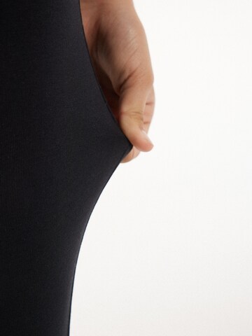 Tezenis Skinny Leggings in Black
