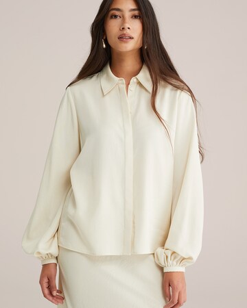 Chemisier 'Studio' WE Fashion en blanc : devant
