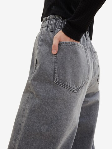 TOM TAILOR DENIM Tapered Jeans in Grey