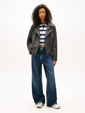 juoda Tommy Jeans Demisezoninė striukė