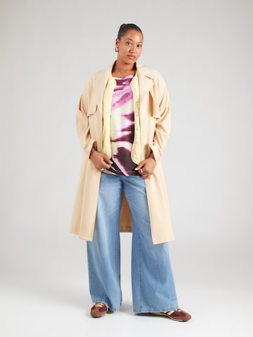 Tricou 'CALTE' de la Persona by Marina Rinaldi pe roșu