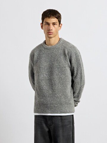 Burocs Sweater in Grey