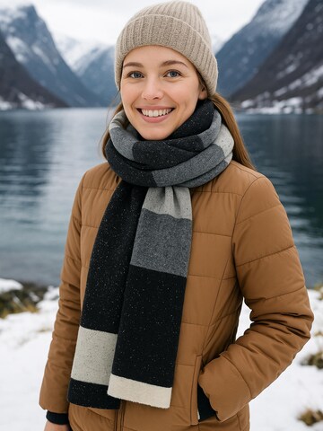 COLLEZIONE ALESSANDRO Scarf 'Kuschelweich' in Black: front