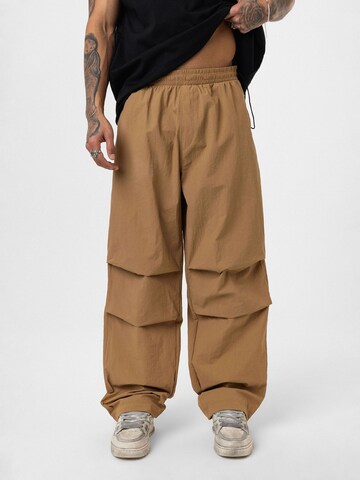 Dandalo Baggy Hose 'Patrick' in Braun: Vorderseite