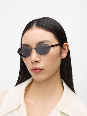 Lunettes de soleil ' MONOGRAM LOGO ' Karl Lagerfeld en argent : devant