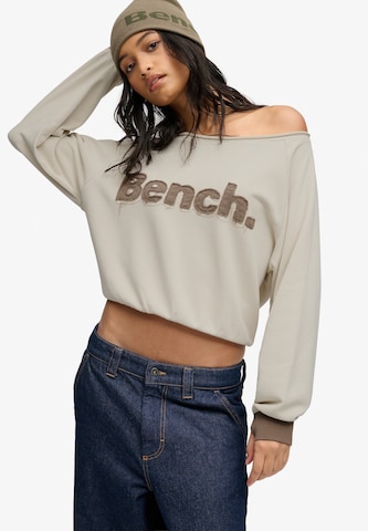Sweat-shirt 'Bench X Superdry & Co' BENCH en marron : devant