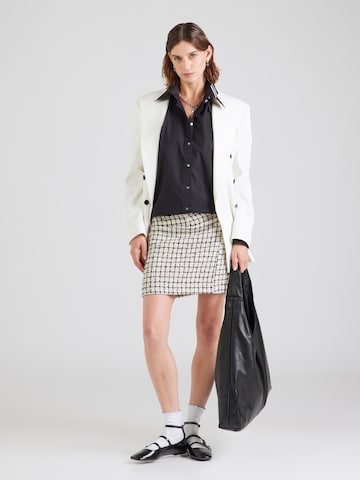 juoda Karl Lagerfeld Palaidinė