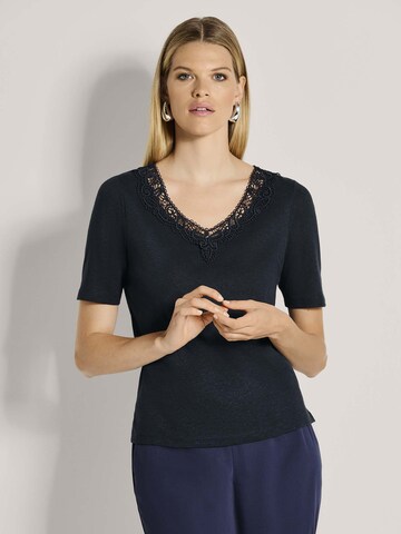 MADELEINE Shirt in Blauw: voorkant