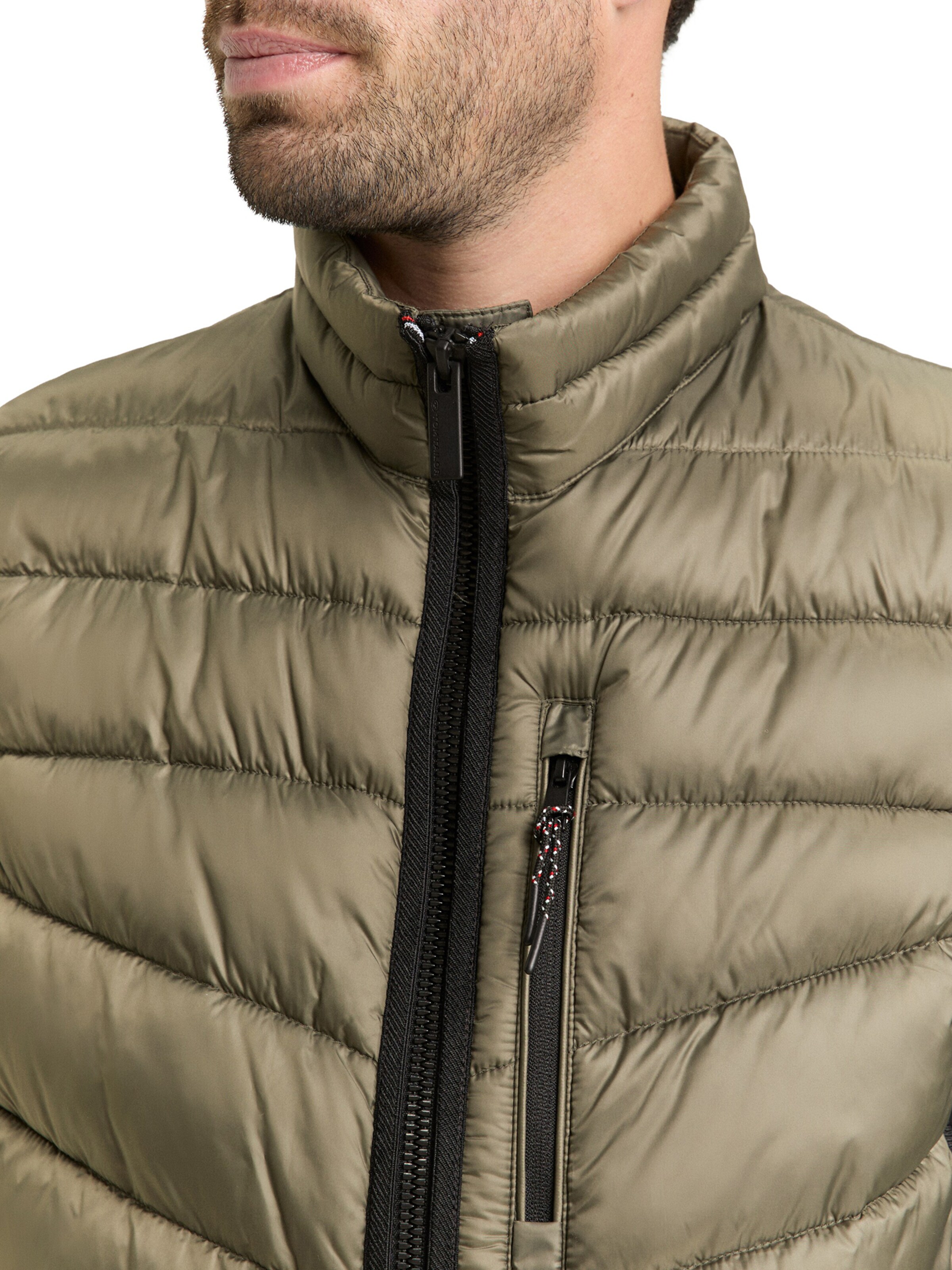 TOM TAILOR Brezrokavnik | zelena barva