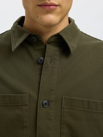 SELECTED Regular fit Button Up Shirt 'SLHTRAVIS' in Green