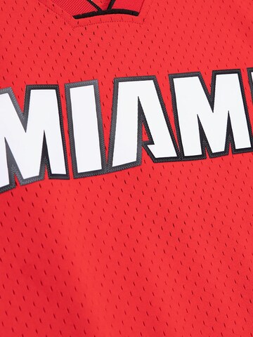 Mitchell & Ness Jersey 'Miami Heat Dwyane Wade 2005/06' in Red