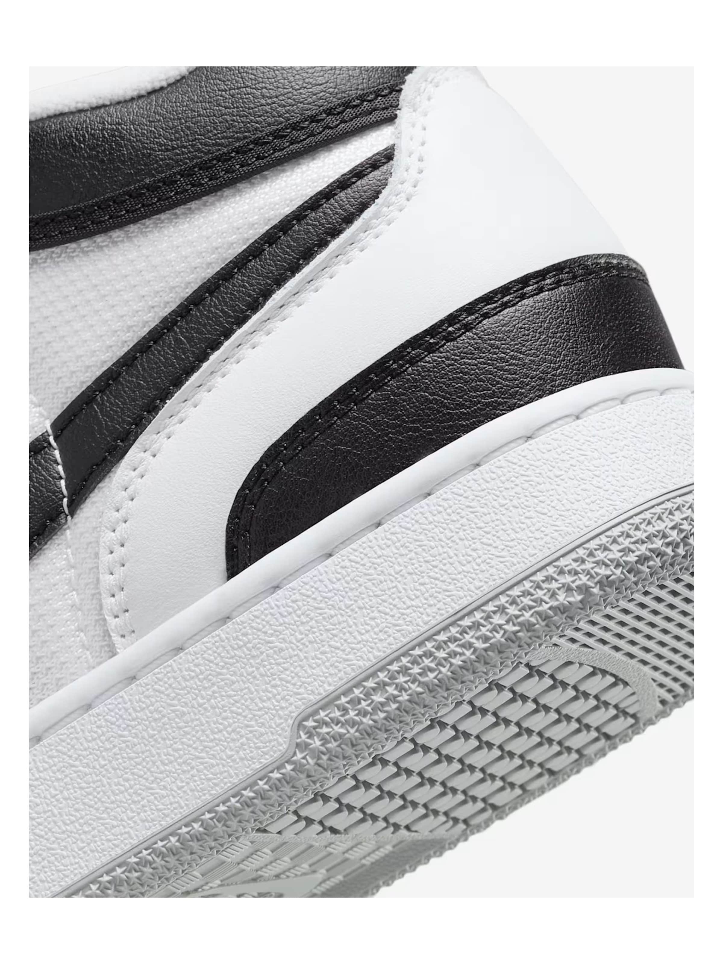 NIKE Sportschuh 'Nike Mac Attack Qs Sp'‌‌‌‌‌‌‌‌ in Weiß