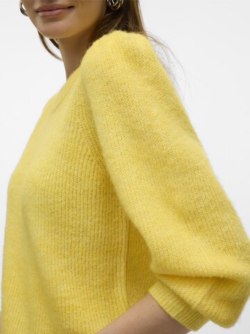 Pull-over 'VMVigga' VERO MODA en jaune