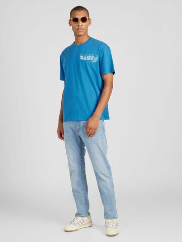 WRANGLER T-Shirt in Blau